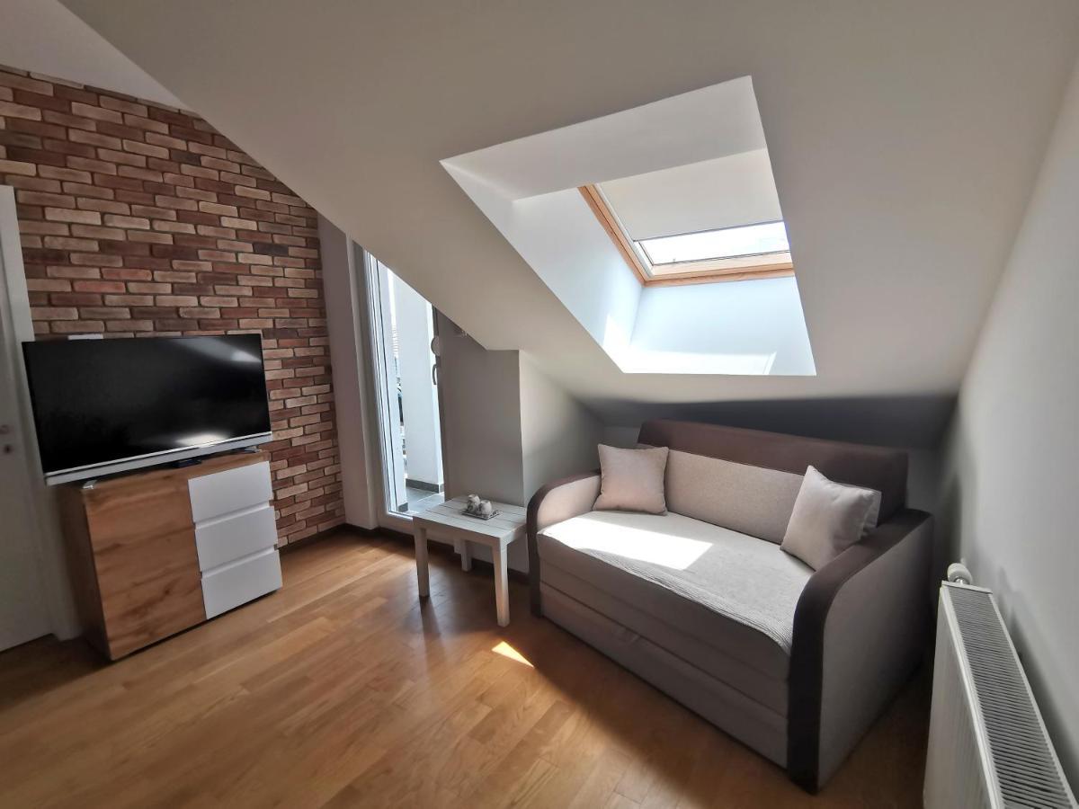 Stan Na Dan M Apartman Újvidék Kültér fotó