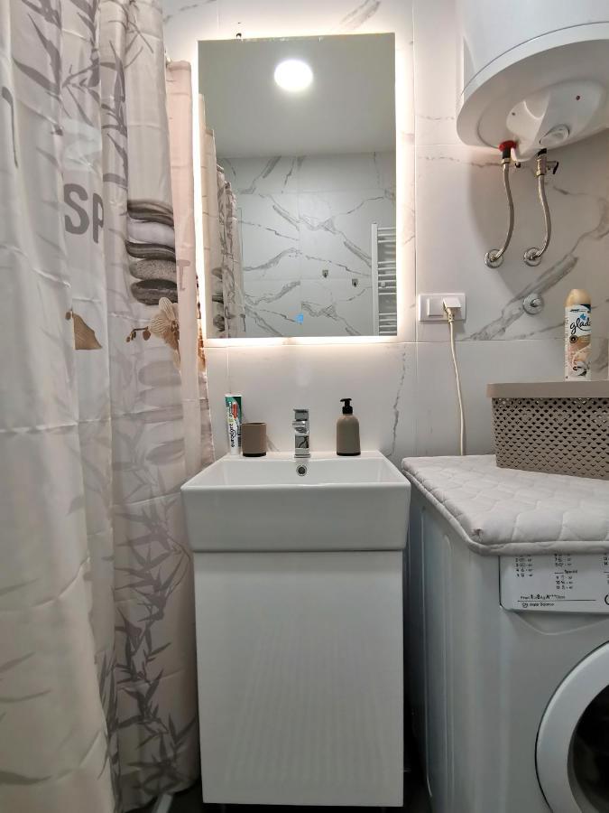 Stan Na Dan M Apartman Újvidék Kültér fotó