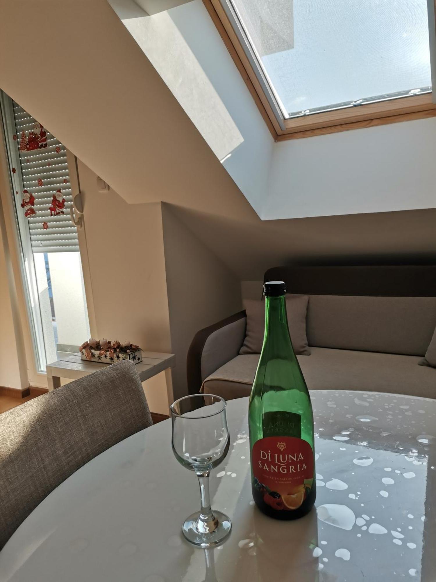 Stan Na Dan M Apartman Újvidék Kültér fotó